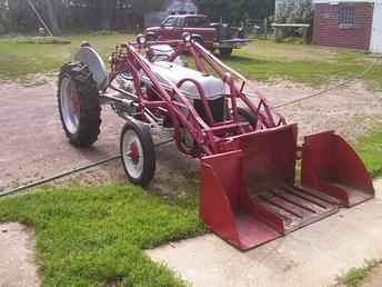 9N Ford Tractor With Loader