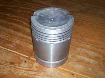 Used Farm Tractors For Sale: John Deere Nos Sealed Power Pistons (2006 ...