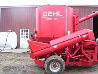 Gehl 170 MX Mixer Mill