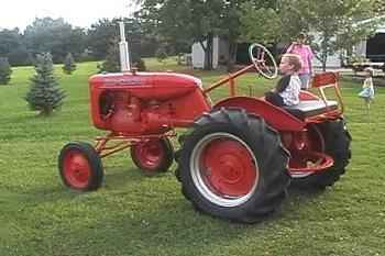 Allis Chalmers B  1ST Place