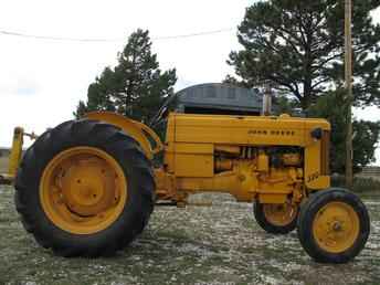 John Deere 320 U