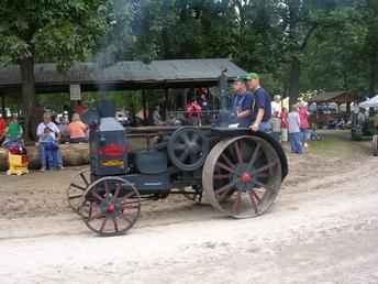 Rumely Oil Pull  20-30 W 