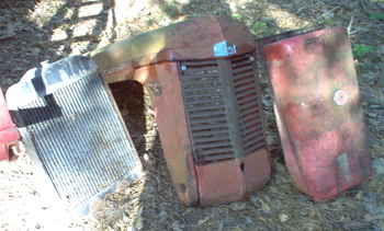 Massey Ferguson MF-35 Hood, Tank, Rad.