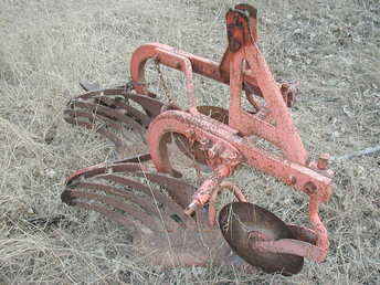 Dearborn 10-16 Slatted Plow