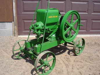 3 HP J Deere Hit Miss Engine