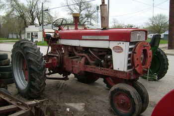 560 Farmall Gas NF