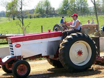 460 Farmall Puller