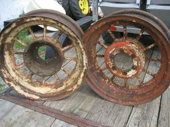 Round Spoke Rear Wheels 24