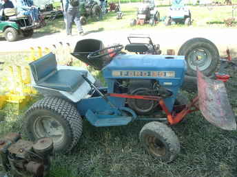 1970'S Ford 120 Garden Tractor