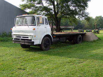 Tractor Hauler 73 Chevy C60