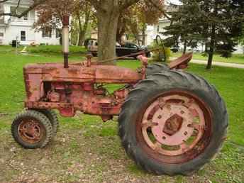 51 Farmall H With Extras