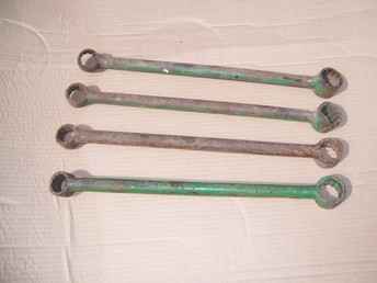 4 John Deere Boxend Wheel Wrenches