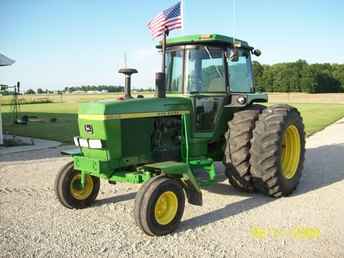 John Deere 4030