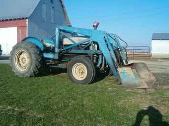 Ford 4000 With Loader