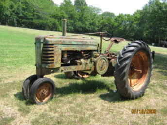 1945 John Deere B (Handstart)