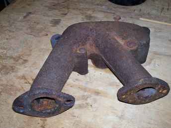 Johnson Gas Manifold  John Deere B