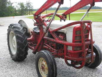 Ford 801 With Loader