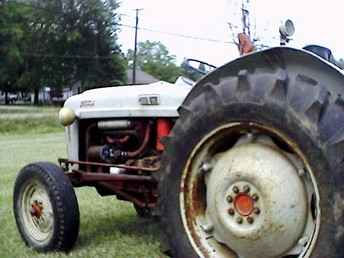 Ford 640 Tractor With Chopper