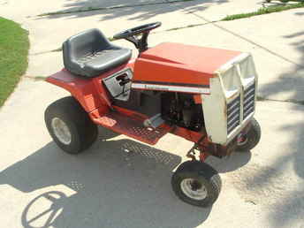 Allis Chalmers Lawn Tractor