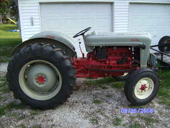 1955 Ford 860 Tractor   Sold !