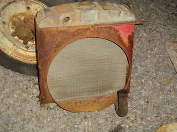 International B414 Radiator