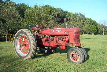 Farmall H Tractor