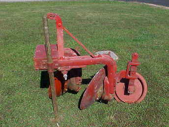 Dearborn 10-80 Disc Plow