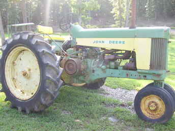 2 Ea John Deere 630  Gas