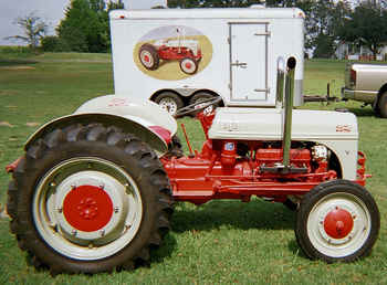 Ford 9N Show Tractor & Trailer