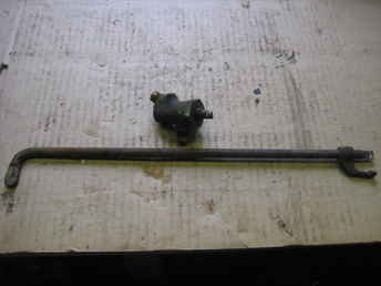 39-40 Deere B 3 Way Valve/Levr