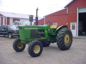 John Deere 4020
