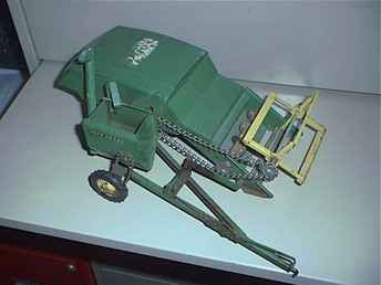 Vintage John Deere 30 Combine Toy