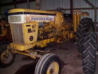 Late Minneapolis Moline S670 LP