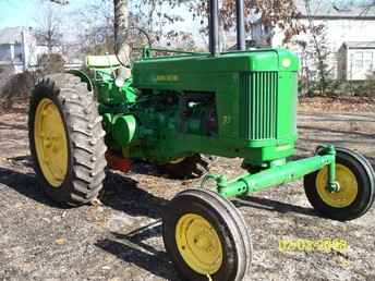 John Deere 70 Gas  Wide Front