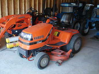 Kubota W/ 4 Wheel Steering!