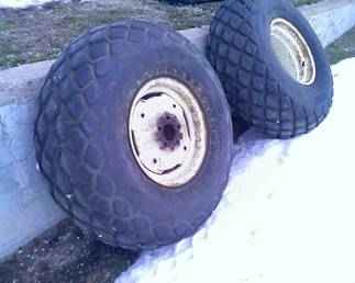 Ih 184 Tires/Rims 13.6-16.1