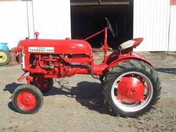 1952 Farmall Cub