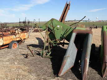 John Deere 101 Corn Picker