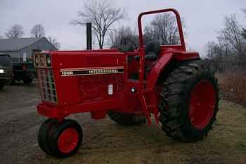 Ih 1086 Pulling Tractor