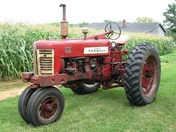 Ih 350 D,  Just 2096 HRS-Nice!