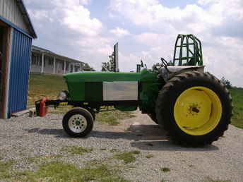 John Deere 2520 Puller