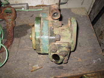 John Deere Hyd Pump For B