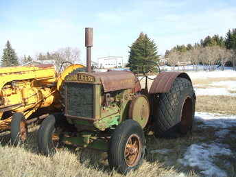 Antique Tractor 