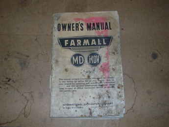 Farmall MD-MDV Tractor 