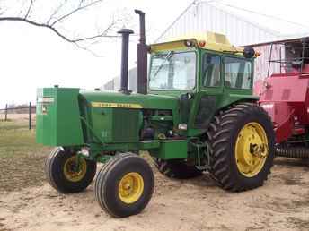 1972 John Deere 4320