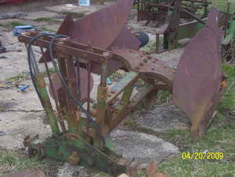 Wanted John Deere 820A Plow Parts