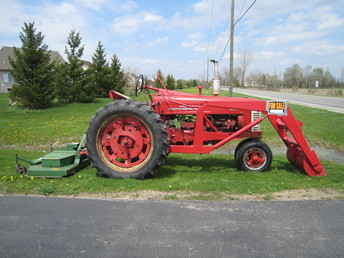 Very Nice Farmall 350 