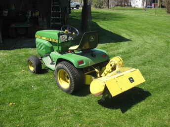 John Deere 214