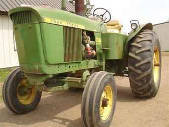 *John Deere 3020 D Wheatland*