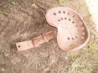 Farmall Regular Seat